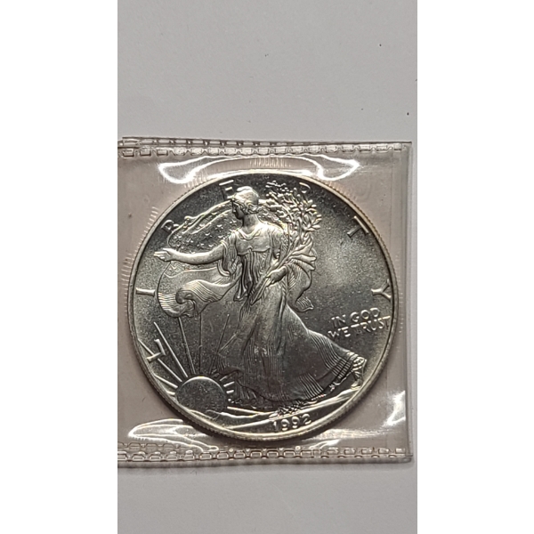 1992 1 Troy oz .999 Pure Silver American Silver Eagle Coin