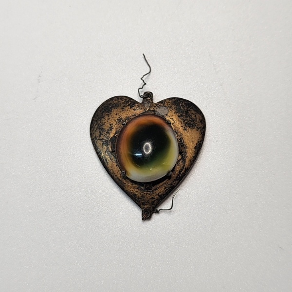 Heart Shaped Sterling Silver Pendant with Large Operculum/Cat's Eye-Style Stone - TW: 10.5g