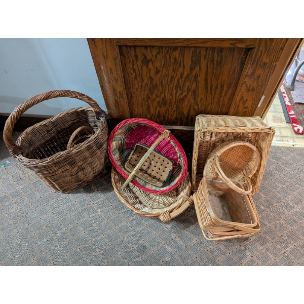 Large Basket Group