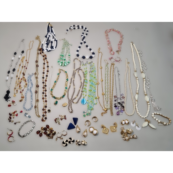 Large Lot Of Assorted Fashion Jewelry 