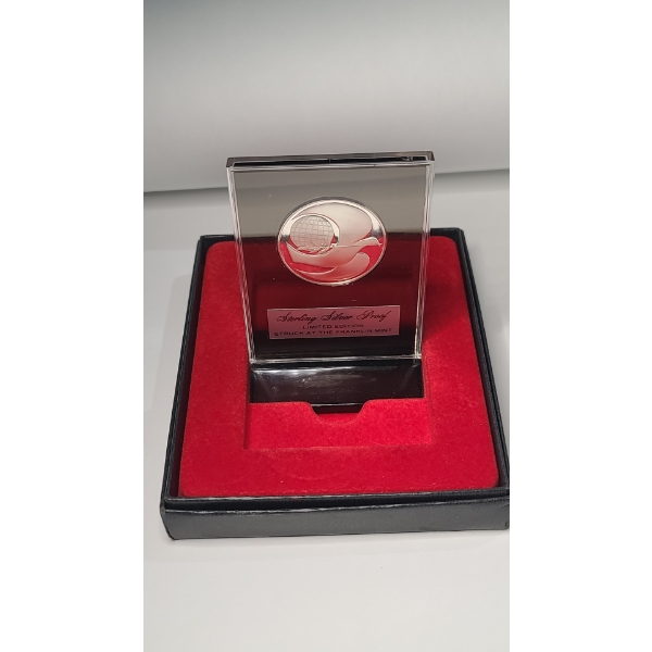 1980 Franklin Mint Sterling Silver "Dove Of Peace" Proof Medal In Original Packaging