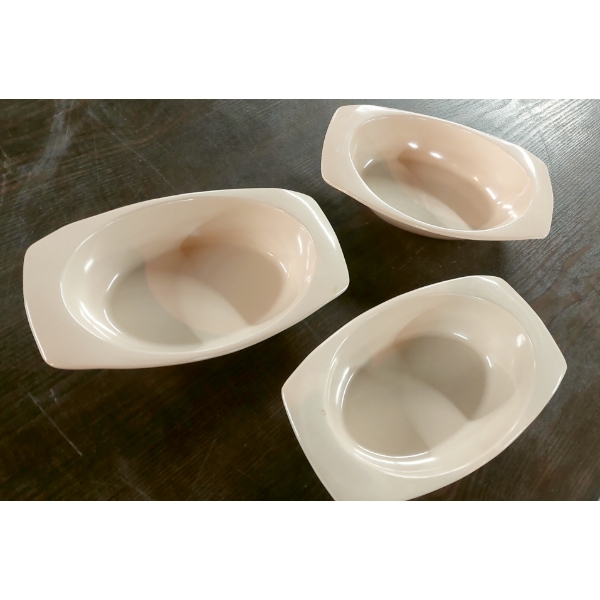 RESTAURANTEURS - Heavy Duty Tan Melamine (Qty 16) Oval Salad Bowls, Brand New.  Made by Prolon Co.  