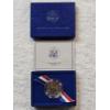 Image 1 : 1986 United States Liberty Coin Half-Dollar Proof in Display and Plastic Coin Casing - AFV $.50