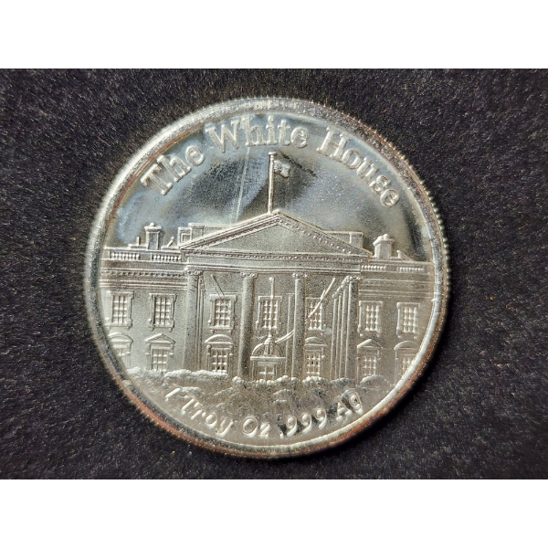 1 Troy Oz .999 Fine Silver Donald J. Trump & The White House Round 