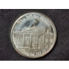 Image 1 : 1 Troy Oz .999 Fine Silver Donald J. Trump & The White House Round 