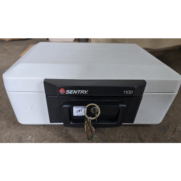 Sentry 1100 Fireproof Safe with Key