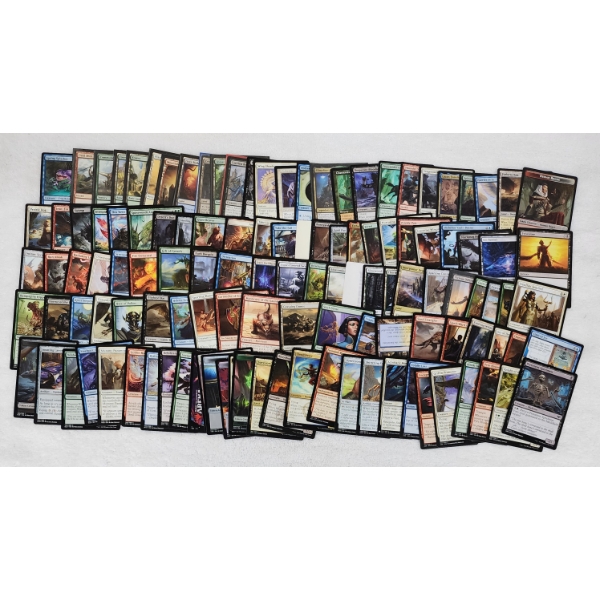 Large Collection of Over 100 Assorted Magic the Gathering MTG Trading Cards 