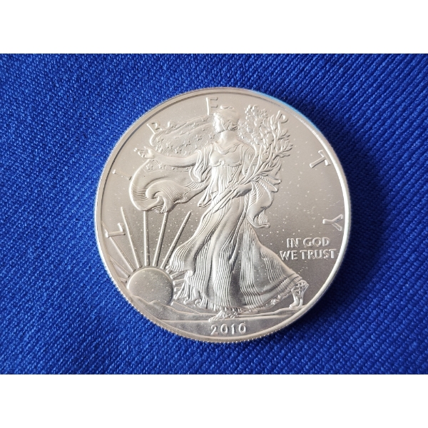 2010 Silver American Eagle $1 Coin - 1 oz .999 Fine Silver