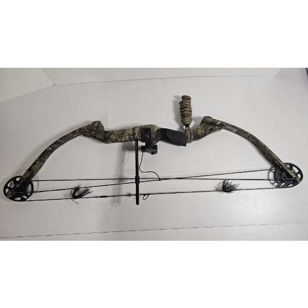 Parker Compound Bow In Trebark Camouflage Finish Featuring Buck Hunter Stabilizer (see description)