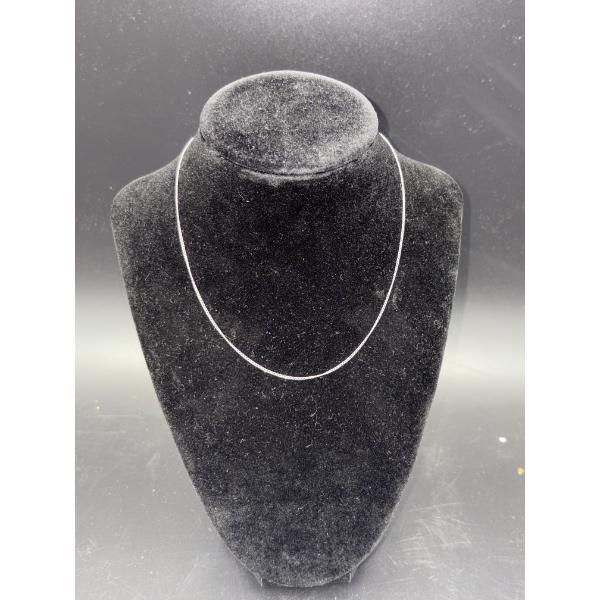 14K Gold Necklace - 15 inches unclasped - 0.9 Grams