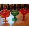 Image 3 : 3 Piece Lot Of Art Glass - Compote - Covered Candy Dish - Ruffled Bowl