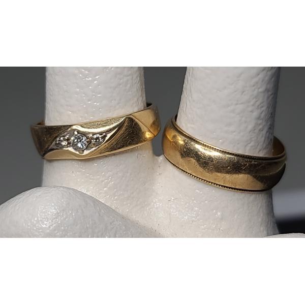 (2) Men's 14K Gold Rings (One With Diamonds) Sizes 10 & 10.5 - Total Weight: 10.1g
