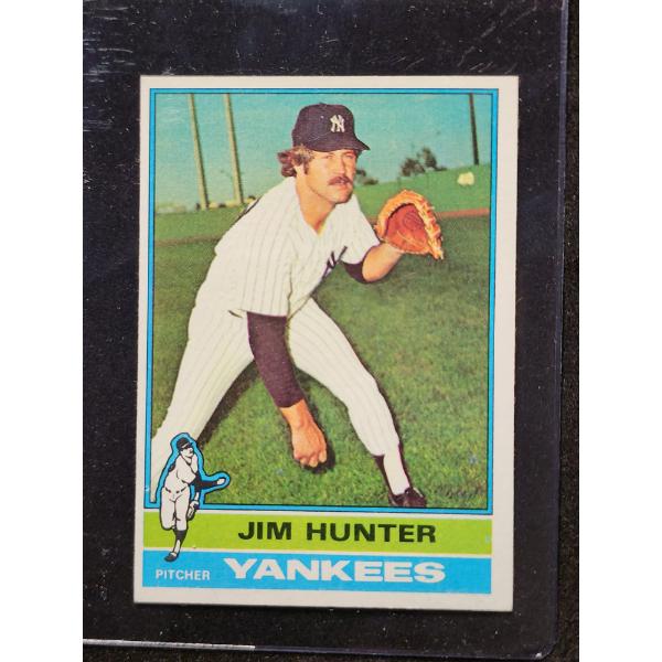 VINTAGE 1976 Topps #100 Jim Hunter Baseball Trading Card 