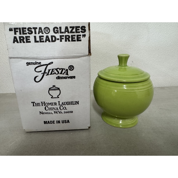 Beautiful Fiestaware Fiesta Chartreuse Sugar Bowl - Mint Condition In Original Box