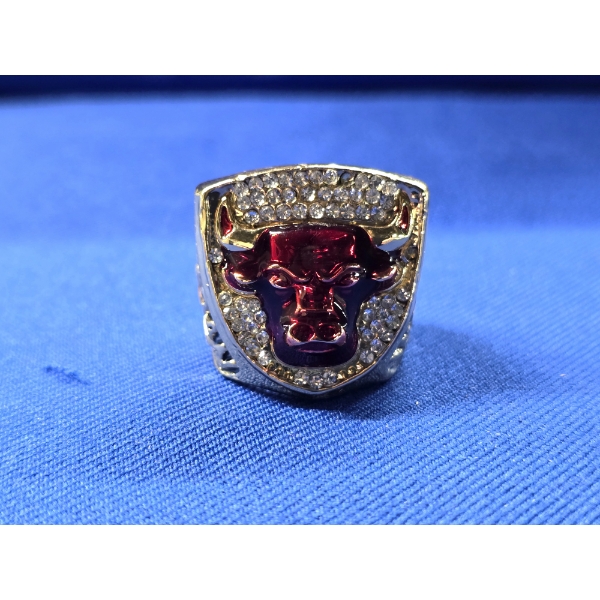 1993 Michael Jordan Chicago Bulls NBA World Championship Ring Replica Size 10