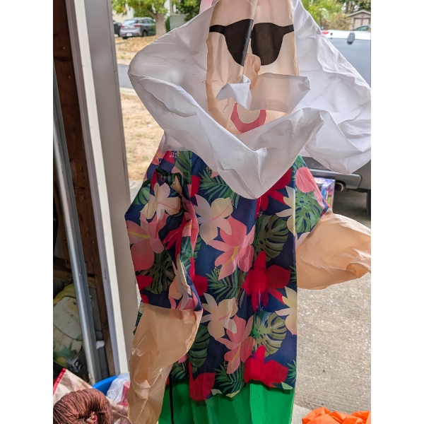 4' Blowups, Yard Decor & More