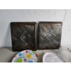 Image 5 : Lot of Kitchen Items: Baking Trays, Thermos, Plastic Plates, Glass Dome