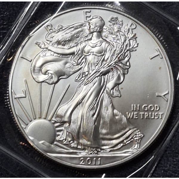 2011 United States Silver Eagle 1 Oz .999 Uncirculated Silver Dollar
