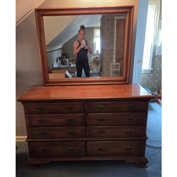 PICKUP IN CANTON - Beautiful Solid Wood Excellent Condition Chest Of Drawers With Mirror 52'' Wide, 