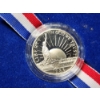 Image 2 : 1986 Commemorative Liberty Half Dollar & Uncirculated 2015-P Bombay Hook Quarter