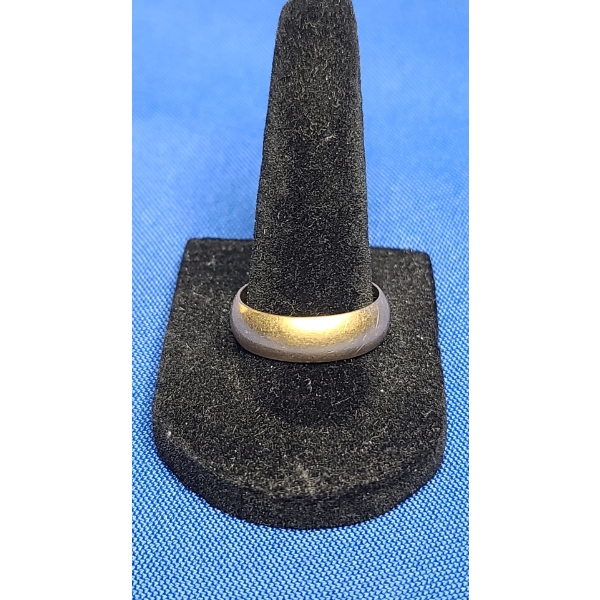 14K Gold Plain Wedding Band - Size 10 - Weight: 6.9g
