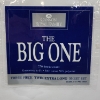 Image 7 : Decorative Oversize Alarm Clock & NEW IN PACKAGING Twin Extra Long White Sheets