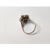 Image 5 : Gorgeous Detailed 14K Gold Ring with Sapphire-Colored Stones - Size 9 - Total Weight: 4.0g