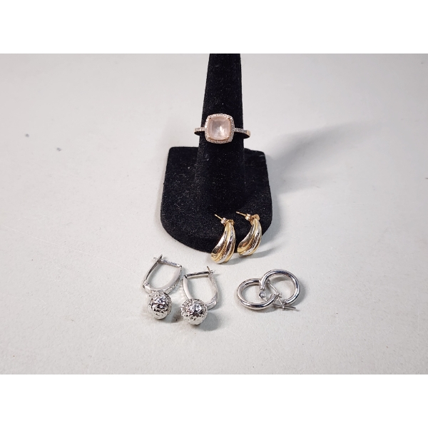 Lot of Assorted 14K Gold Jewelry: 3 Pairs of Earrings and Ring Size 5 TW: 6.2g