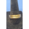 Image 1 : 10K Gold Ring With Diamonds - Size 9 1/2 - Weight: 2.8g