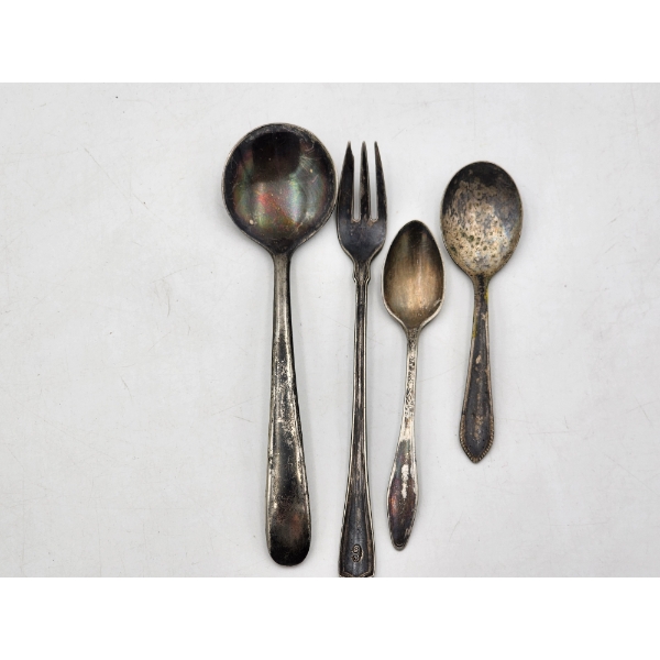 Lot of Assorted Silverplated Spoons and Fork - Total Weight: 75.3g