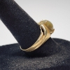 Image 2 : Vintage 10K Yellow Gold Cat's Eye Ring - Size 8 - Total Weight: 3.6g