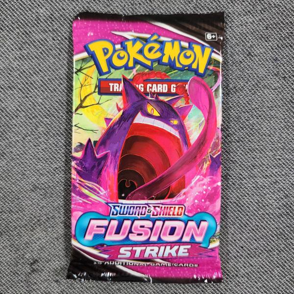SEALED Pokemon Sword & Shield Fusion Strike 10 Card Booster Pack ~ Guaranteed Rare in Each Pack! 