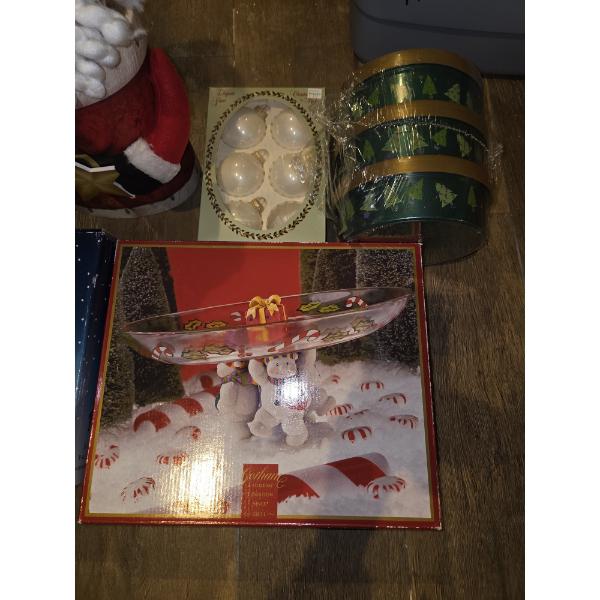 New Wine Gift Boxes, Large Foam Sparkling Flakes, Platter, Bulbs & More! All Excellent