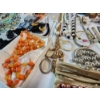 Image 17 : Large Assortment of Costume Jewelry Over 100 Pieces - Including Cosmetic Bag and Jewelry Box