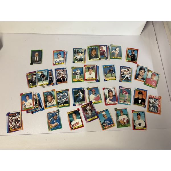 1990 Topps Baseball Trading Cards - The complete Set - 792 Picture Cards - Includes: Adam Peterson