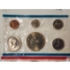 Image 2 : U.S. Mint 1976 Uncirculated Coin Set in Original Packaging