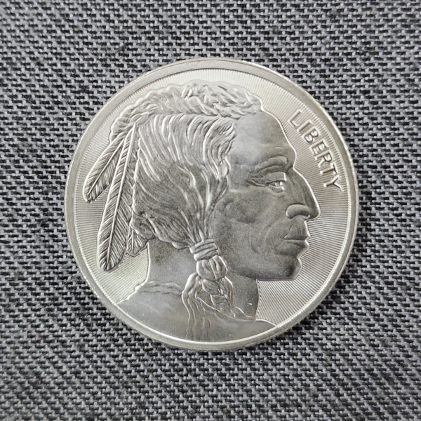One Troy Ounce .999 Fine Silver Indian Buffalo Round ~ MINT UNCIRCULATED SILVER!