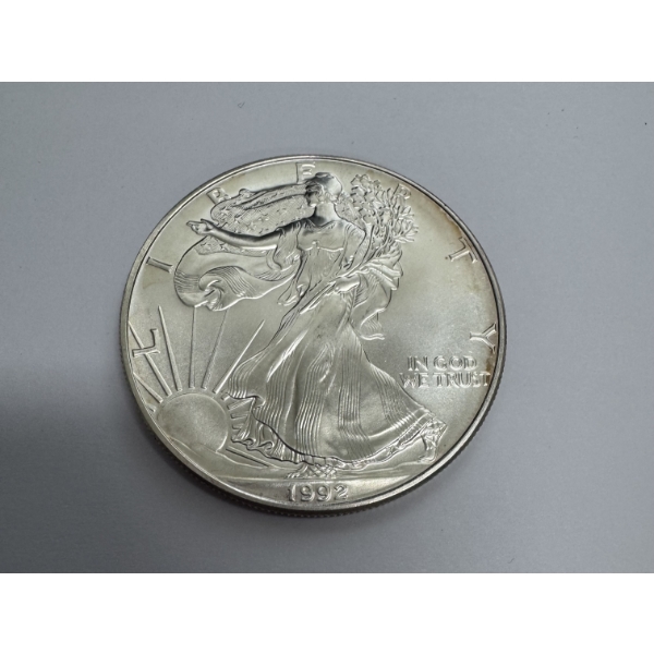 1992 One Ounce .999 Fine Silver American Silver Eagle Coin- Beautiful Condition!