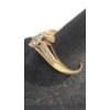 Image 3 : 10K Yellow Gold Ring With Diamonds & "Love Detailing" - Size 8 - Weight: 2.8g