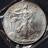 Image 1 : 2001 United States Silver Eagle 1 Oz .999 Uncirculated Silver Dollar