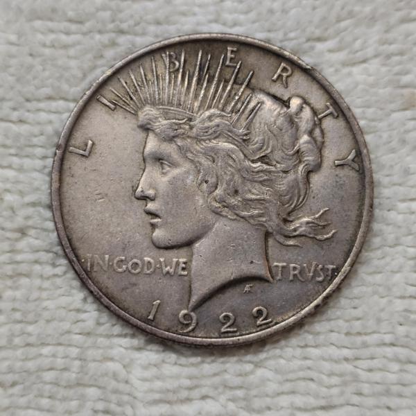 1922 United States Peace 90% Silver Dollar FV: $1.00