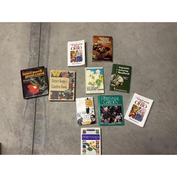 *Pick Up At Mantua Home-No Shipping Available* 10 Books - Gardening - Vegetables - Perennials - Ohio