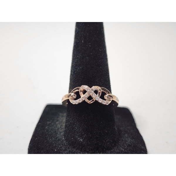 10K Rose Gold Linked Heart Infinity Ring - Size 7 - Total Weight: 3.4g