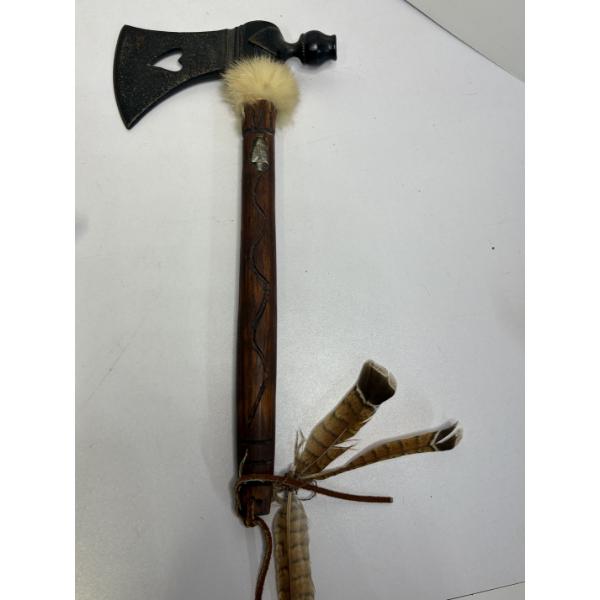 Tomahawk pipe - Pipe Bowl with Axe Head with Carved Arrow & Feathers - 13 inches