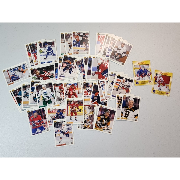 Lot of Assorted Hockey Trading Cards: Mainly 1992 Upper Deck