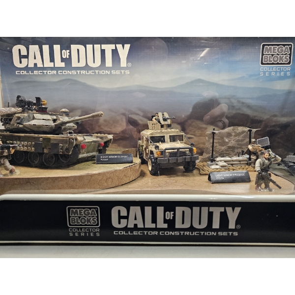 Call of Duty Collector Construction Set Sales Display