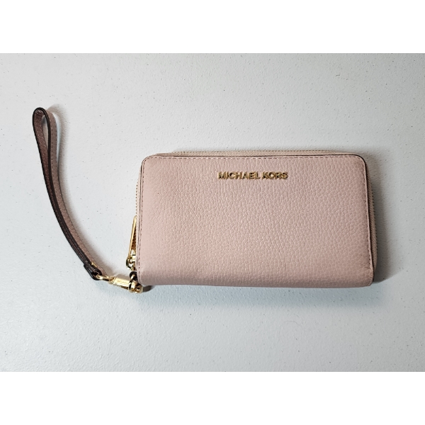 Michael Kors Light Pink Zipper Wallet Wristlet - Great Condition