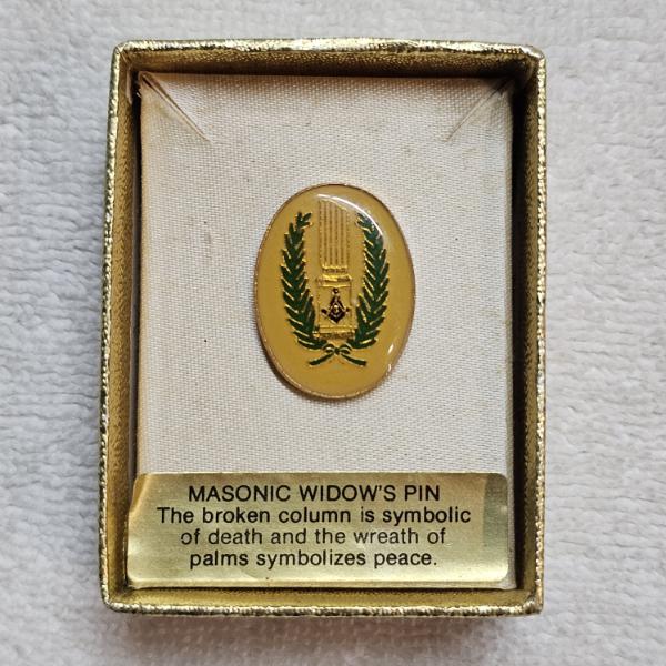 Masonic Widow's Pin with Presentation Box