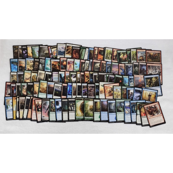 Large Collection of Over 100 Assorted Magic The Gathering MTG Trading Cards 