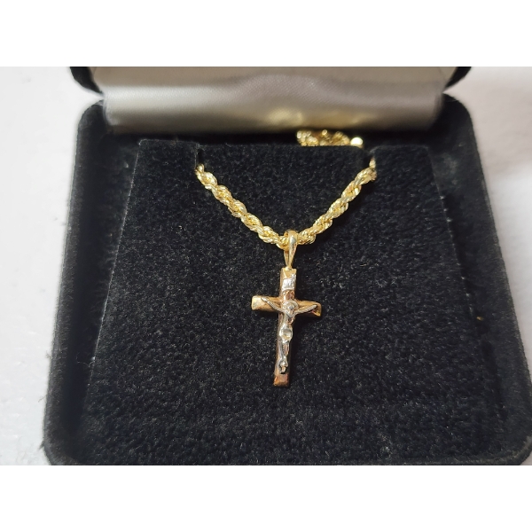 14K Yellow Gold 22" Necklace with 14K Gold Crucifix Pendant TW: 10.4g